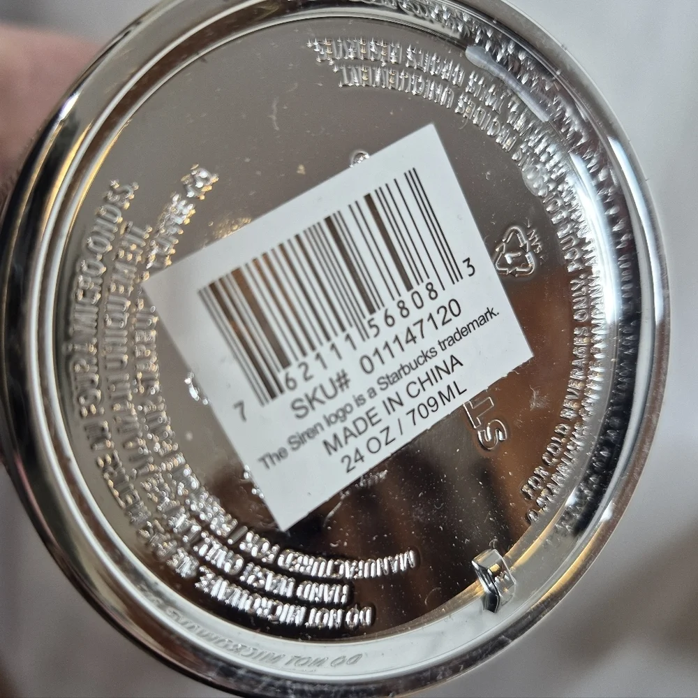Starbuck 2023 Holiday Metallic Mirror Silver Grid Venti Cold Cup